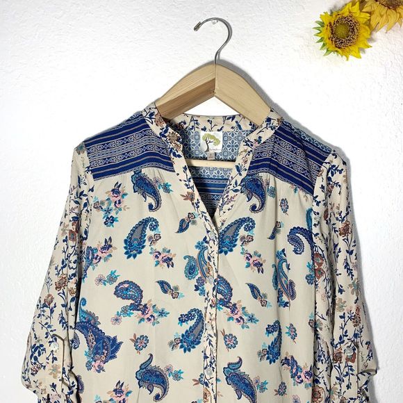 Anthropologie Fig And Flower Floral Paisley Shell Button Latch Sleeve Size Small - Picture 2 of 11